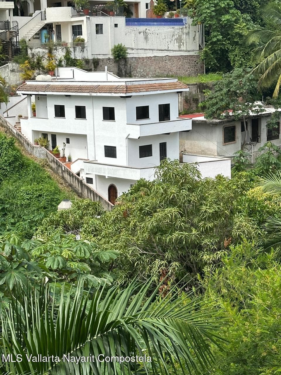 EDIFICIO GAVIOTAS