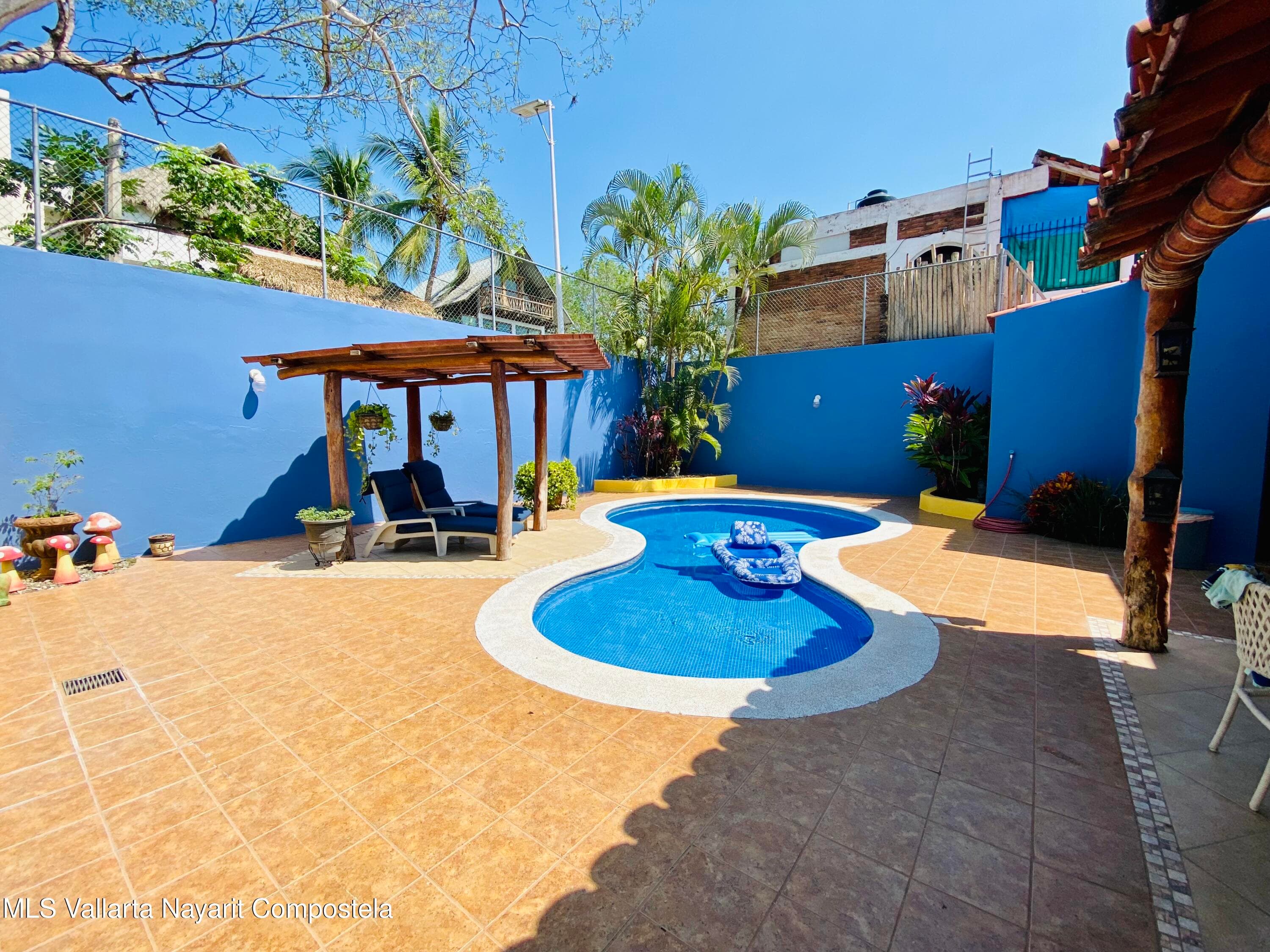LA CASA HIPPIE