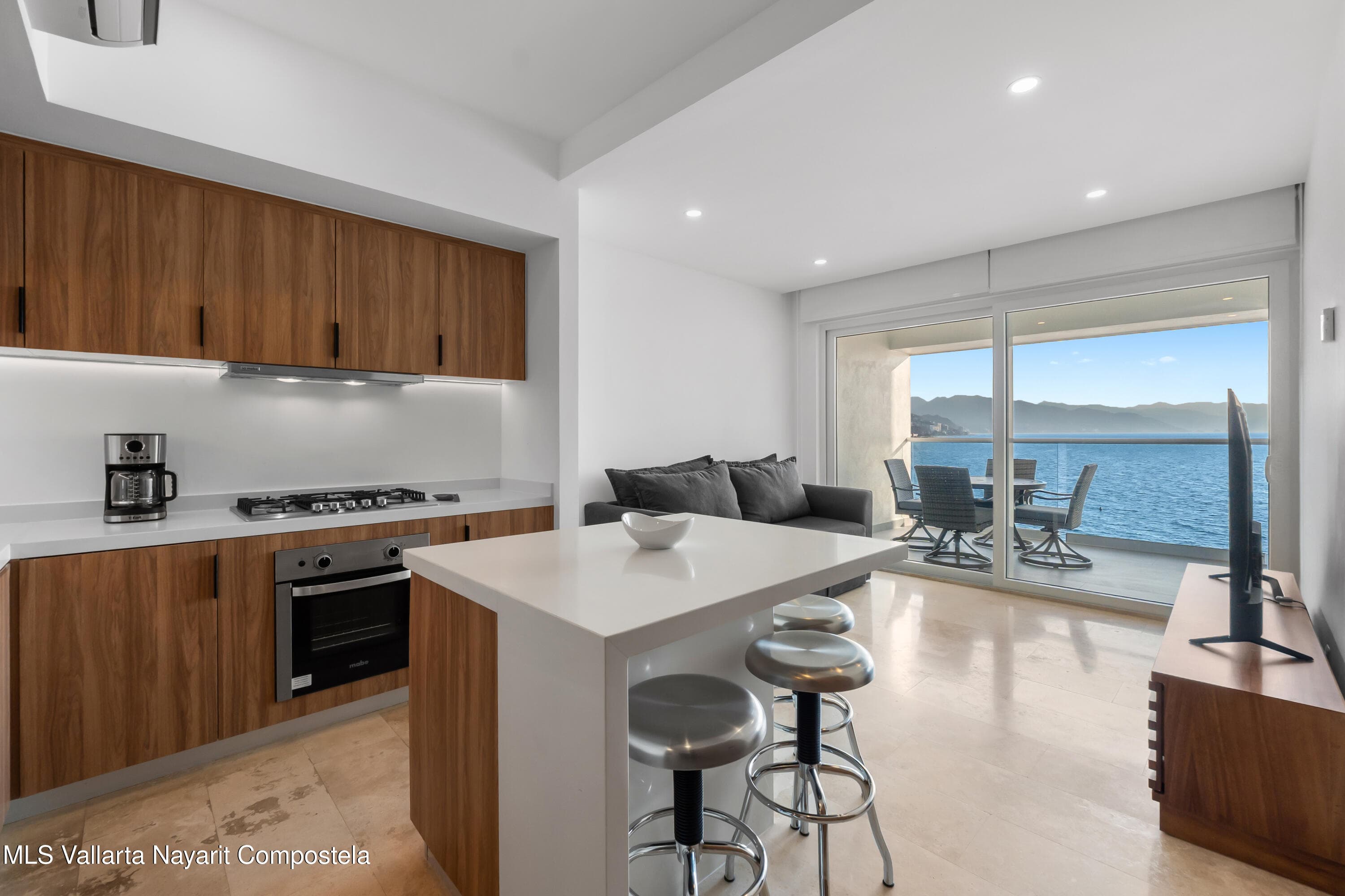 Unit 704 Harbor171 Torre Norte