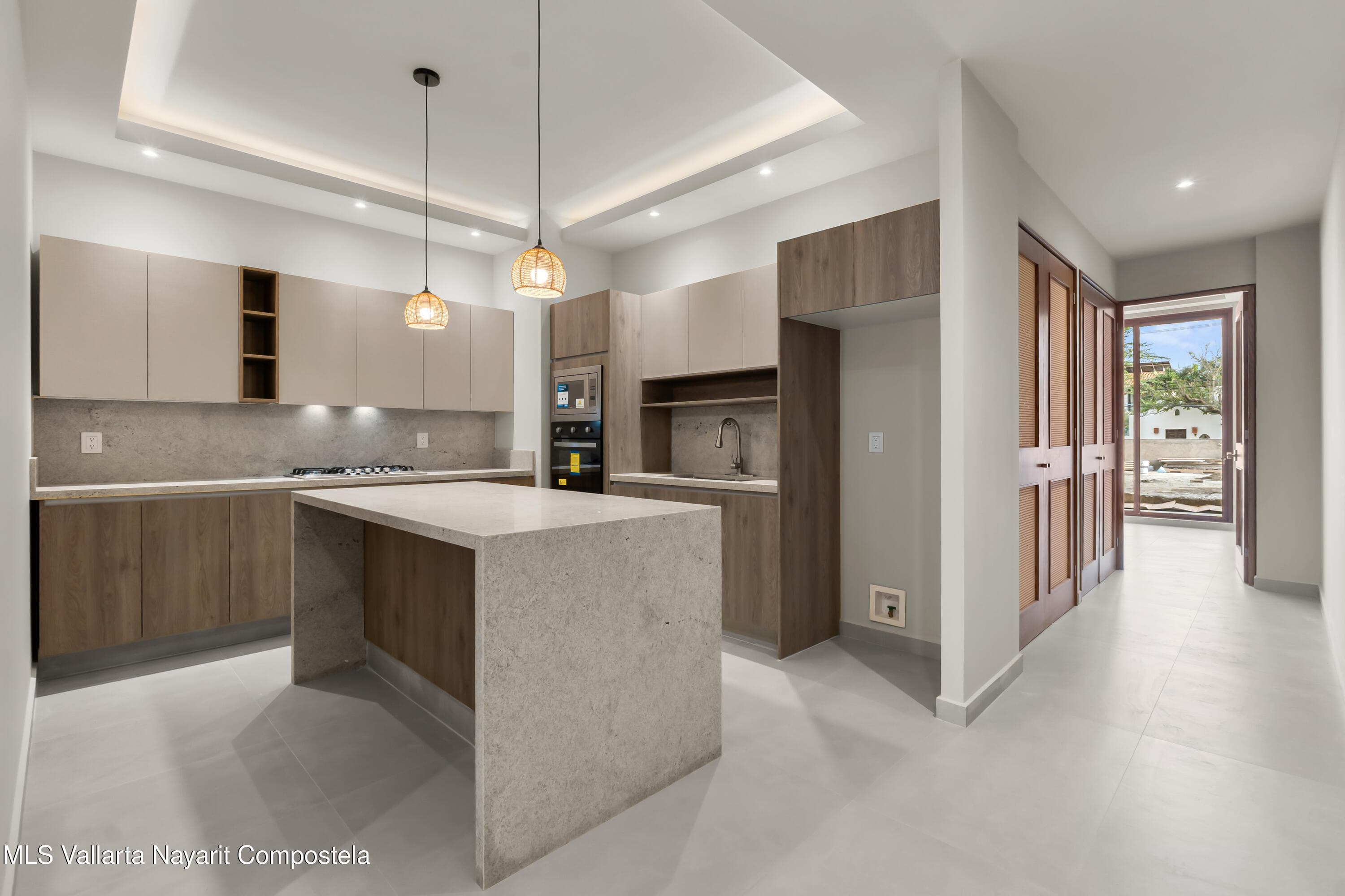 KINAU MARINA RESIDENCES