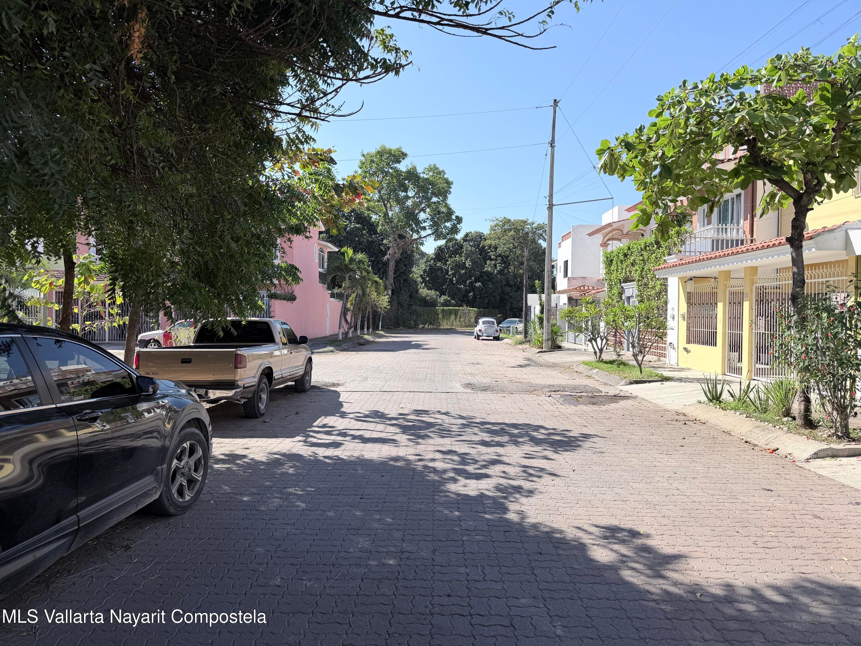 C. Paseo del Salmon 275