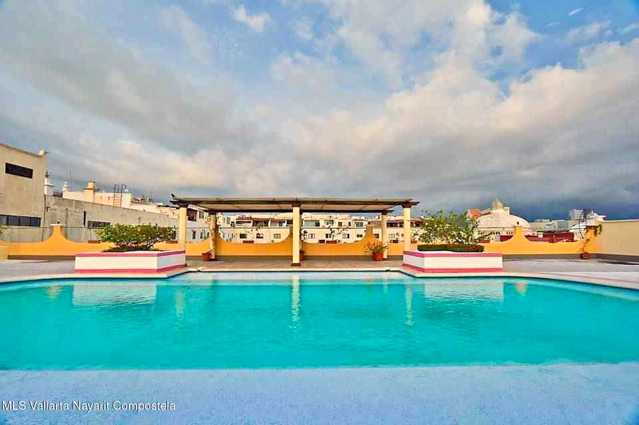 Condo Plumeria Plaza Marina