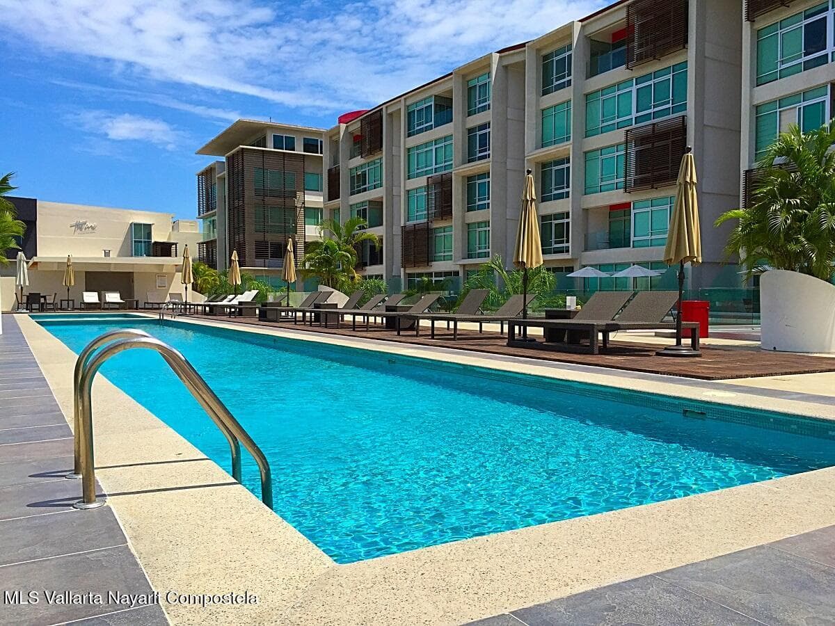 CONDO 401