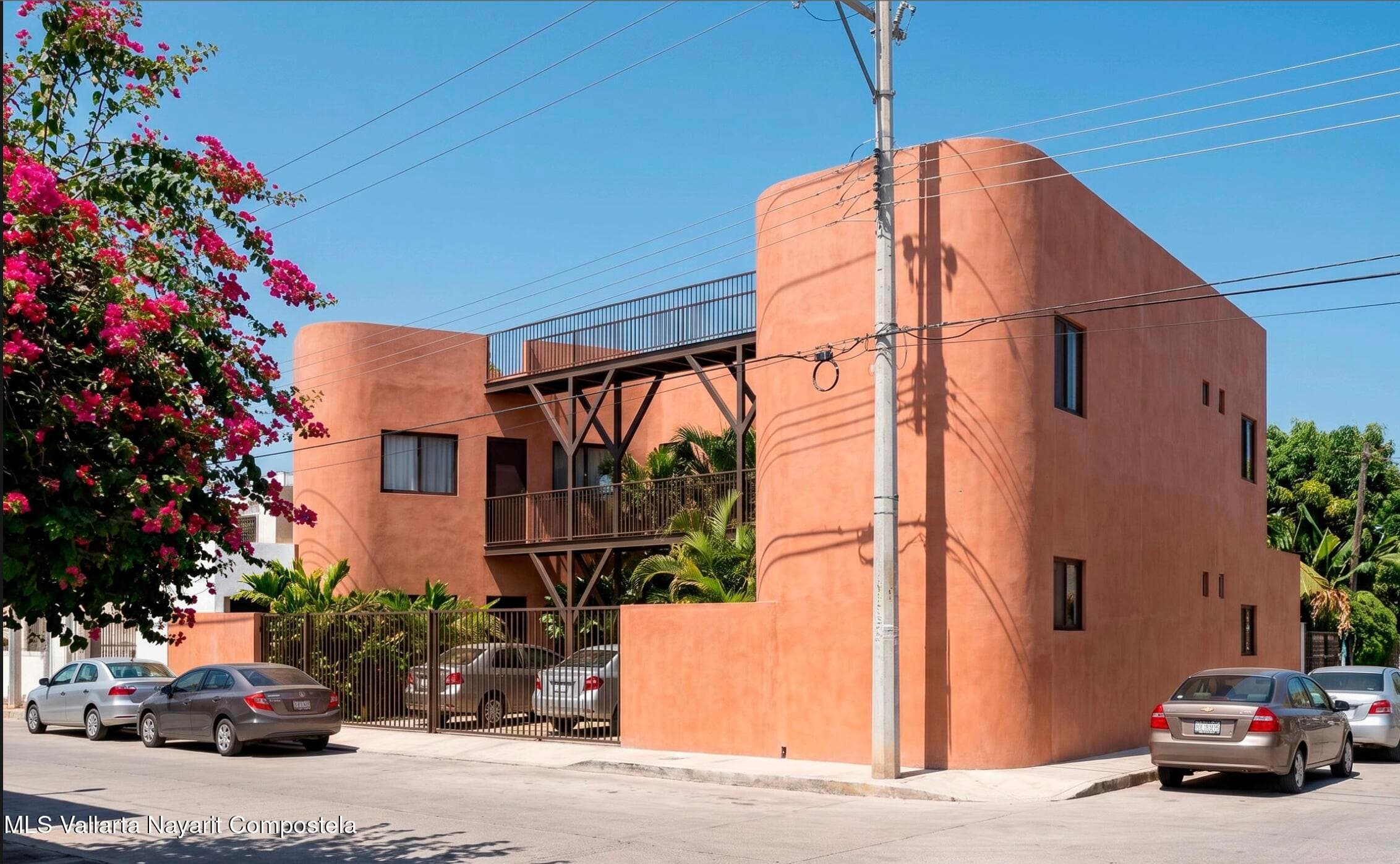 CONDOMINIO EL PATIO