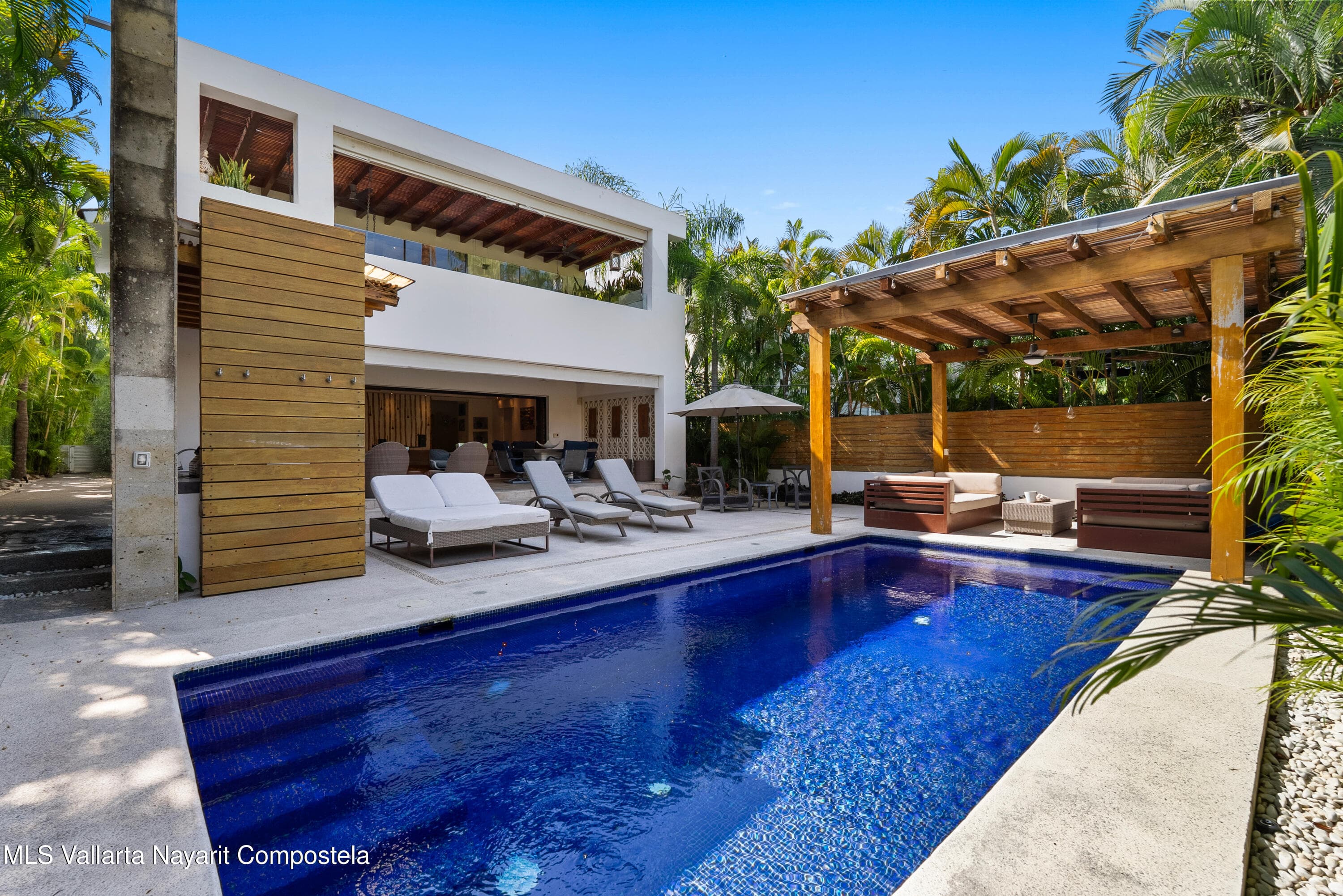 Casa Tucanes 220