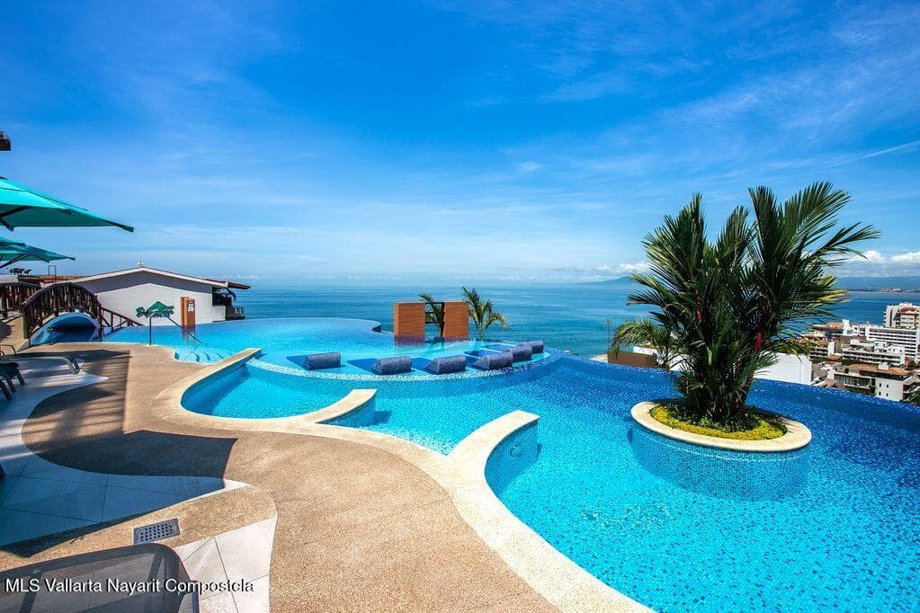Residences by Pinnacle 504